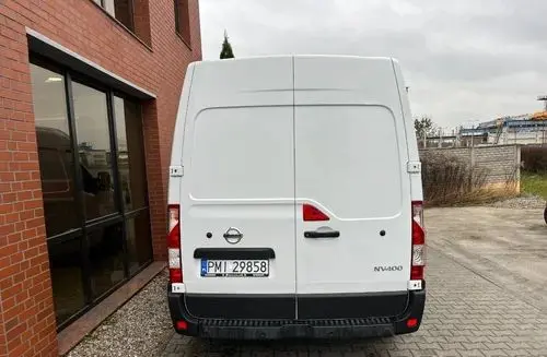 NISSAN Nt 400 