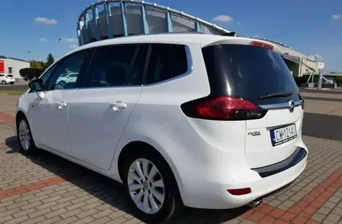 OPEL Zafira 