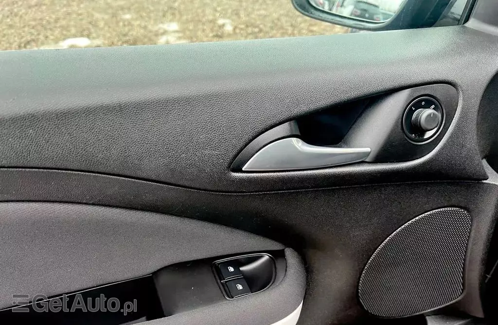 OPEL Adam 1.2 (70 KM)