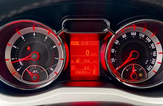 OPEL Adam 1.2 (70 KM)