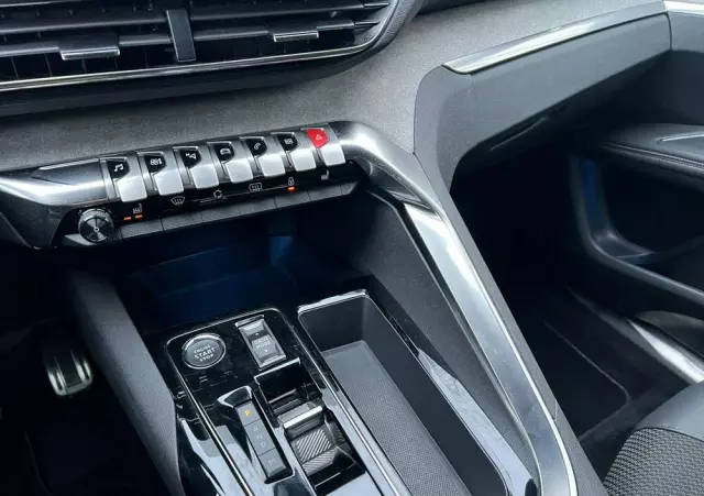 PEUGEOT 3008 1.2 PureTech GT S&S EAT8