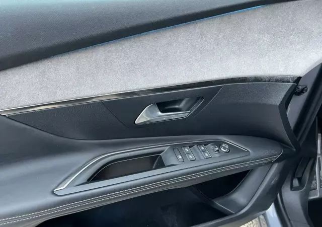 PEUGEOT 3008 1.2 PureTech GT S&S EAT8