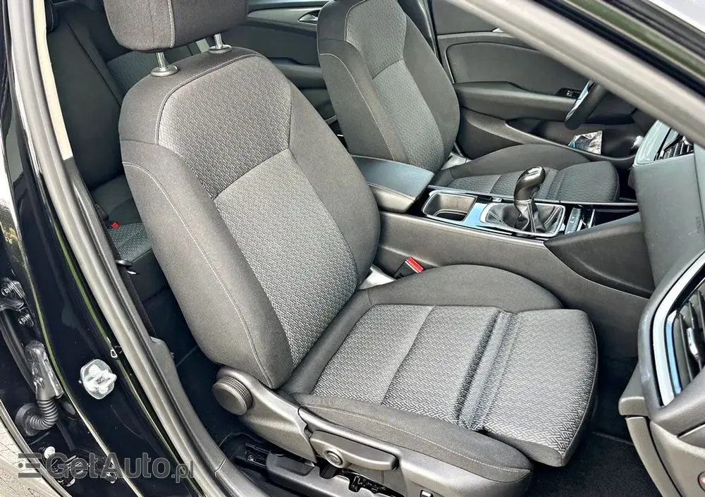 OPEL Insignia Sports Tourer 1.5 ECOTEC Direct Inj Turbo Business Innovation