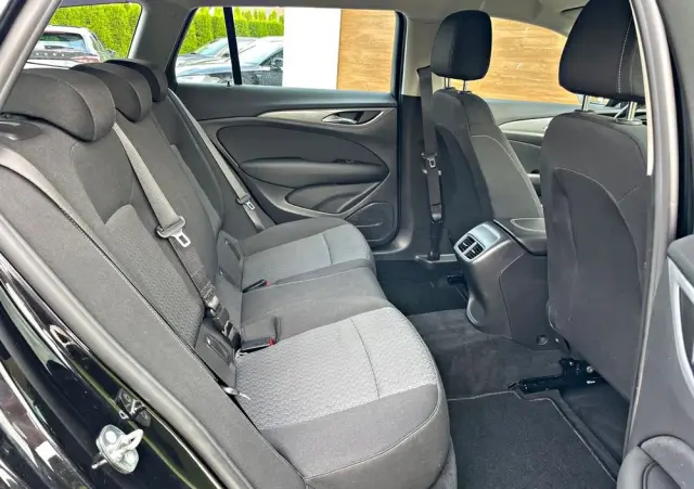 OPEL Insignia Sports Tourer 1.5 ECOTEC Direct Inj Turbo Business Innovation