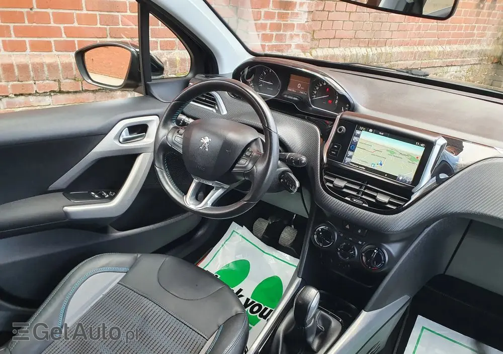 PEUGEOT 2008 PureTech 110 Stop&Start Crossway