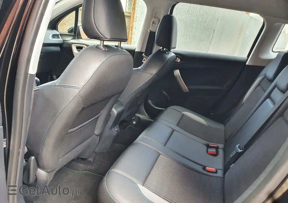 PEUGEOT 2008 PureTech 110 Stop&Start Crossway