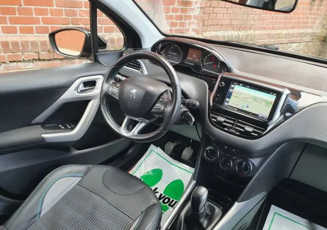 PEUGEOT 2008 PureTech 110 Stop&Start Crossway