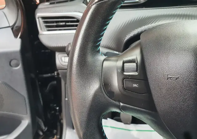 PEUGEOT 2008 PureTech 110 Stop&Start Crossway
