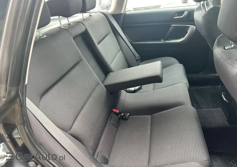 SUBARU Legacy Kombi 2.0RA HID