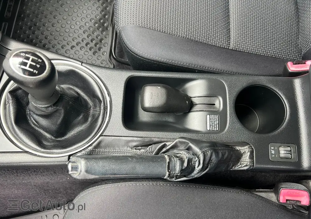 SUBARU Legacy Kombi 2.0RA HID