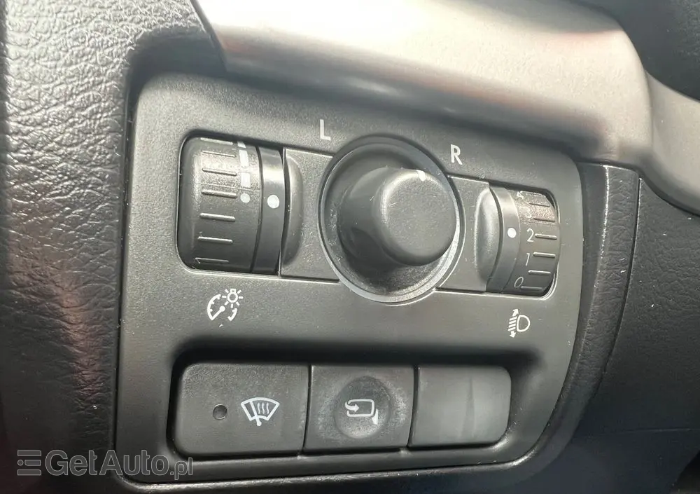 SUBARU Legacy Kombi 2.0RA HID