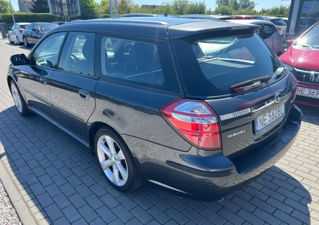 SUBARU Legacy Kombi 2.0RA HID