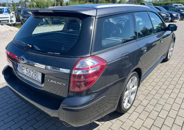 SUBARU Legacy Kombi 2.0RA HID