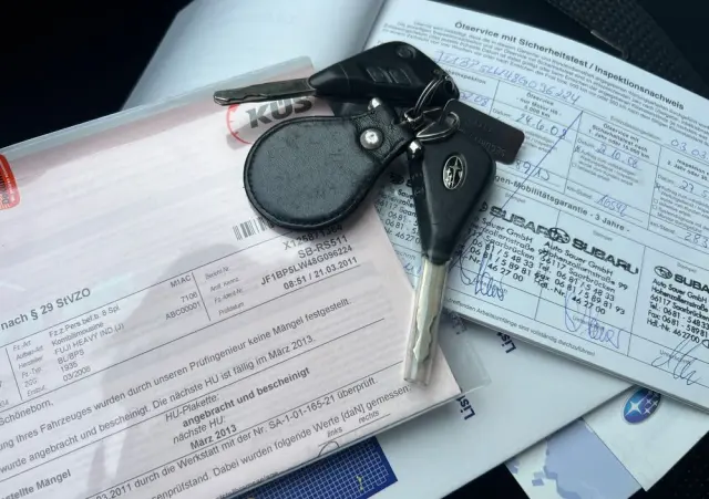 SUBARU Legacy Kombi 2.0RA HID