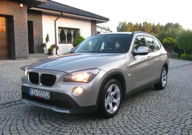 BMW IX1 