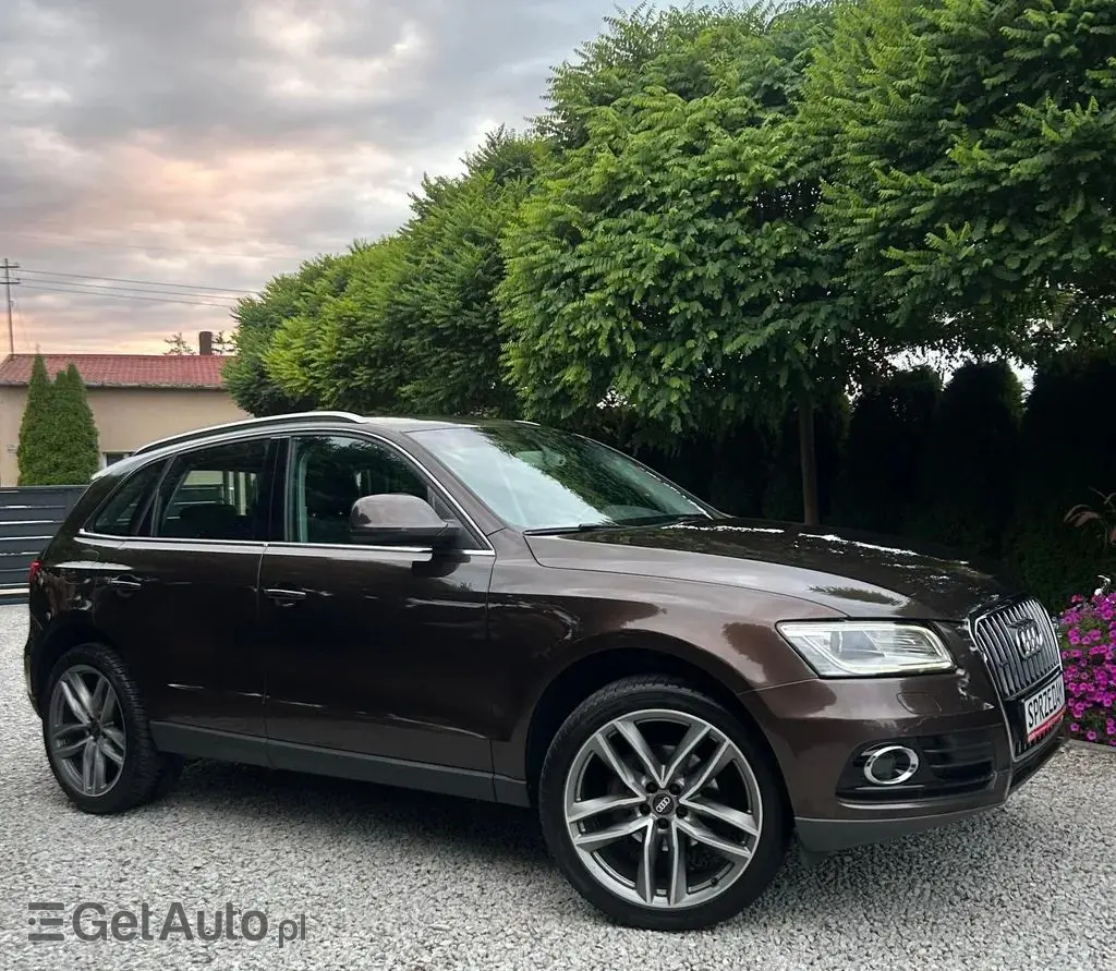 AUDI Q5 