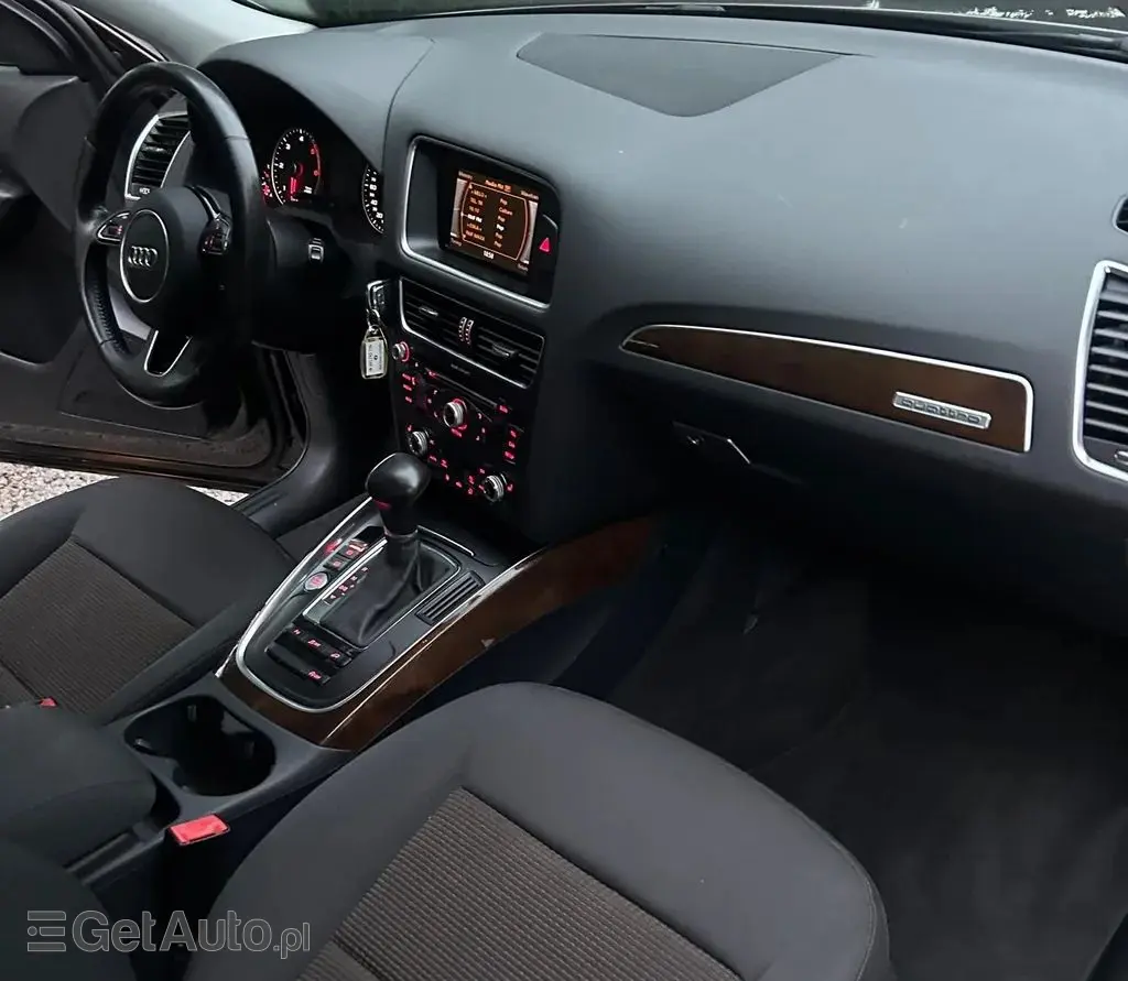 AUDI Q5 
