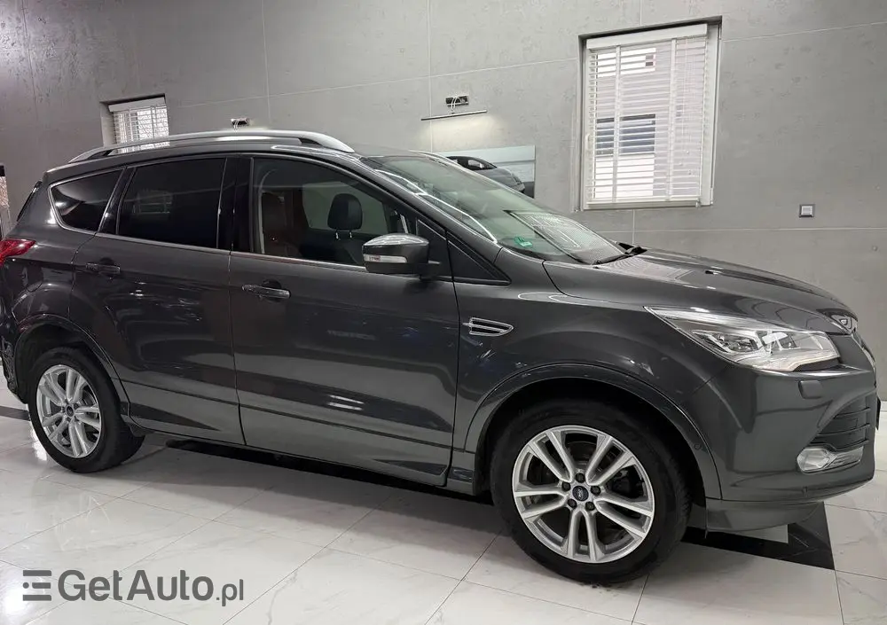 FORD Kuga 2.0 TDCi 4x4 Individual