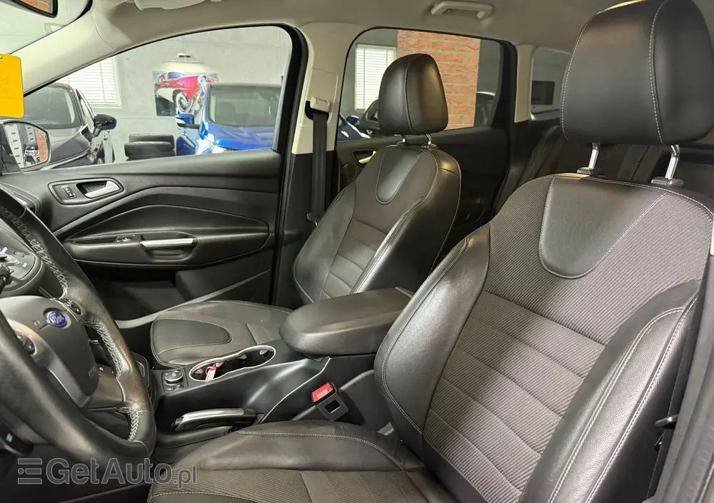 FORD Kuga 2.0 TDCi 4x4 Individual