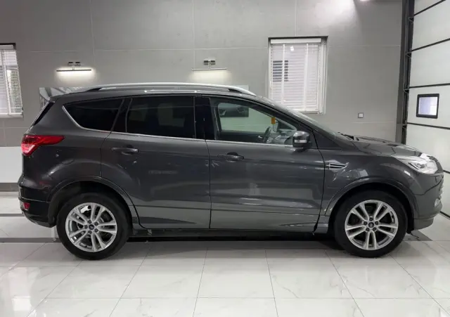 FORD Kuga 2.0 TDCi 4x4 Individual
