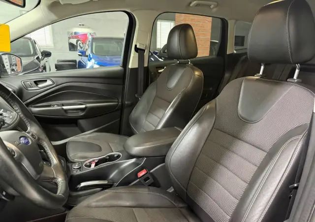 FORD Kuga 2.0 TDCi 4x4 Individual