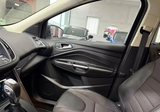 FORD Kuga 2.0 TDCi 4x4 Individual