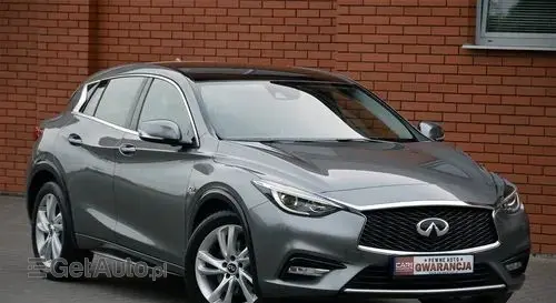 INFINITI Q30 