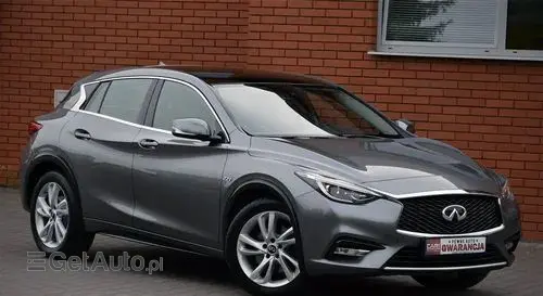INFINITI Q30 