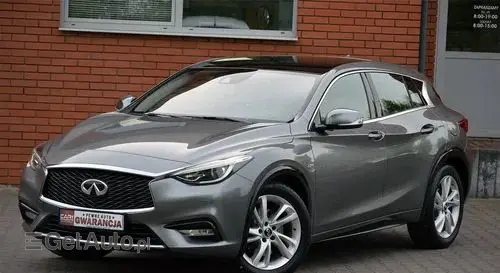 INFINITI Q30 