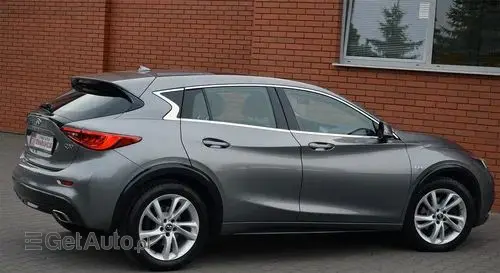INFINITI Q30 