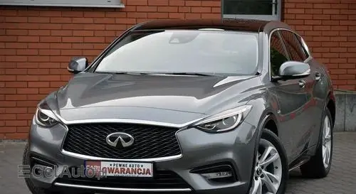 INFINITI Q30 