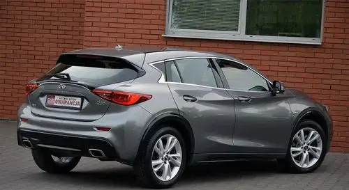 INFINITI Q30 