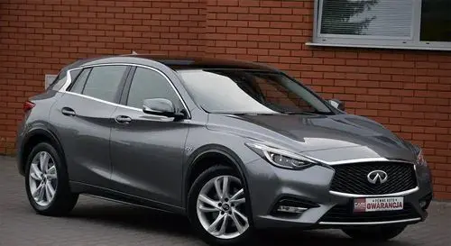 INFINITI Q30 