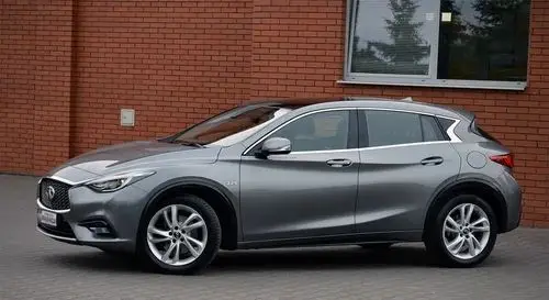 INFINITI Q30 