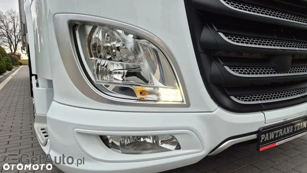 DAF XF 430/// 2022/// PRZEB: 188000 KM/// CHŁODNIA/// THERMO-KING/// WINDA/// STAN JAK NOWY! 