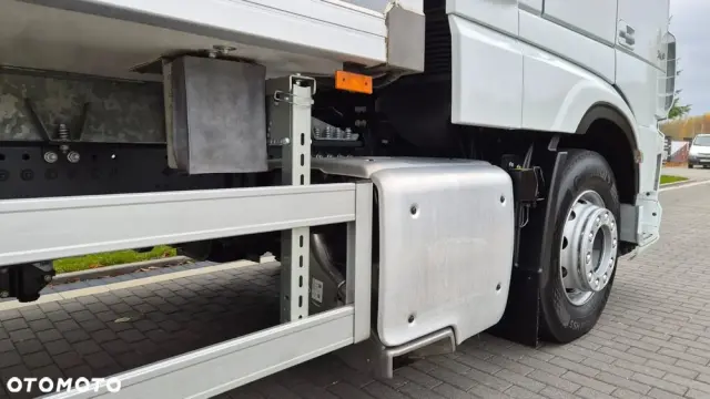 DAF XF 430/// 2022/// PRZEB: 188000 KM/// CHŁODNIA/// THERMO-KING/// WINDA/// STAN JAK NOWY! 