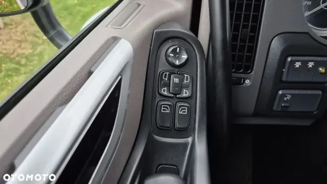 DAF XF 430/// 2022/// PRZEB: 188000 KM/// CHŁODNIA/// THERMO-KING/// WINDA/// STAN JAK NOWY! 