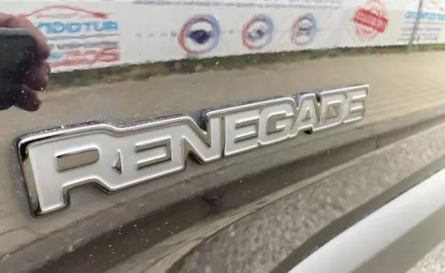 JEEP Renegade 