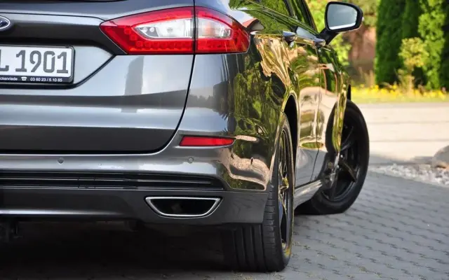 FORD Mondeo 2.0 TDCi Bi-Turbo PowerShift-Aut Titanium