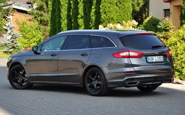 FORD Mondeo 2.0 TDCi Bi-Turbo PowerShift-Aut Titanium