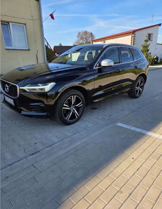 VOLVO XC60 R-design 