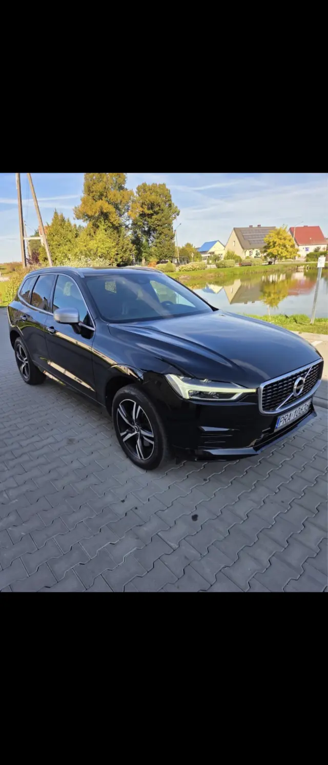 VOLVO XC60 R-design 