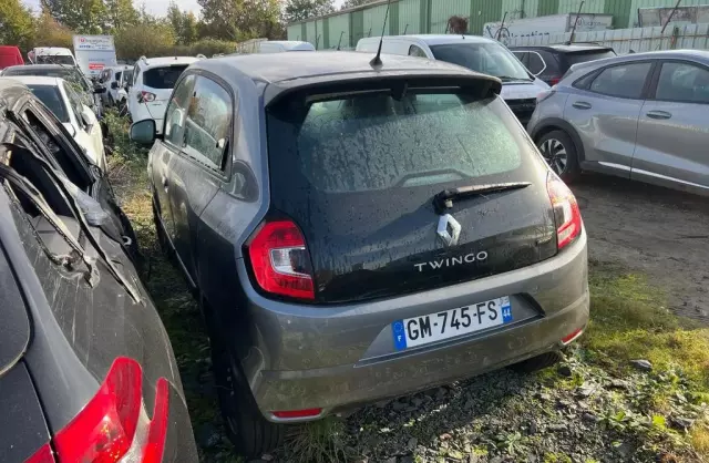 RENAULT Twingo 