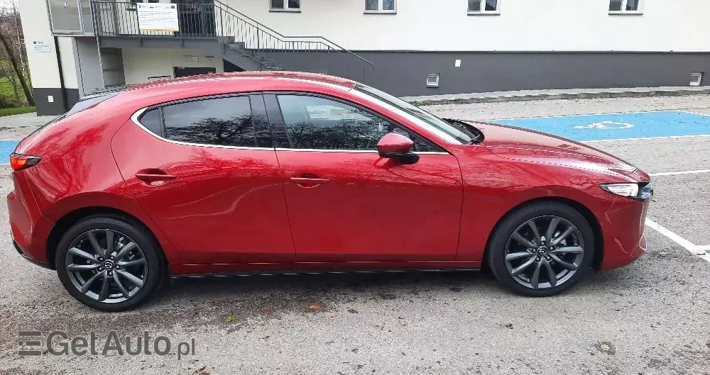 MAZDA 3 SKYACTIV-G 120 Signature+