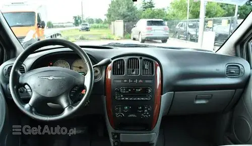 CHRYSLER Voyager 