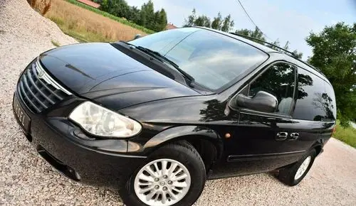CHRYSLER Voyager 