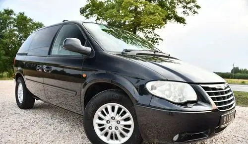 CHRYSLER Voyager 