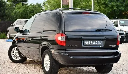 CHRYSLER Voyager 