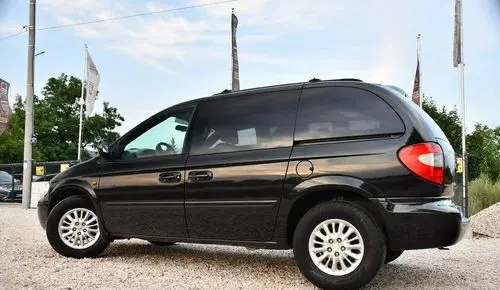 CHRYSLER Voyager 