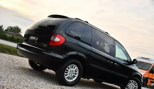 CHRYSLER Voyager 